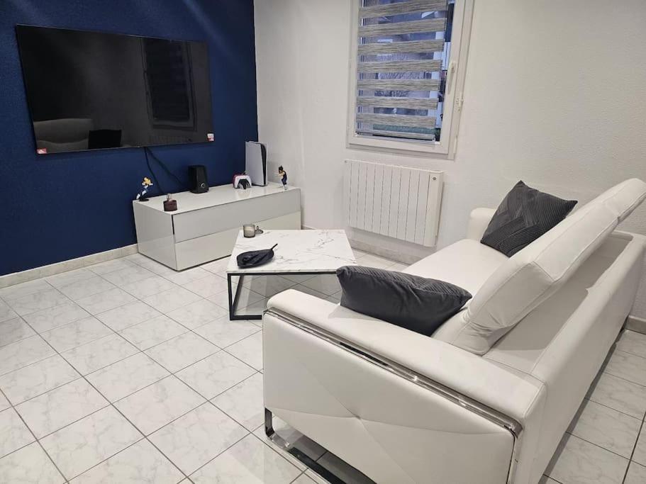 Appartement 克吕斯 外观 照片